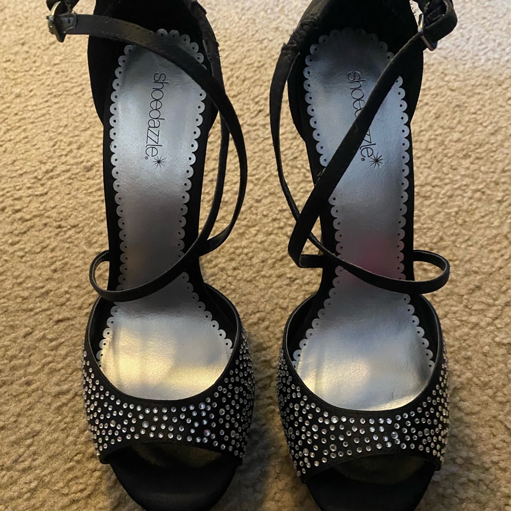 Shoe Dazzle Czarina Pumps